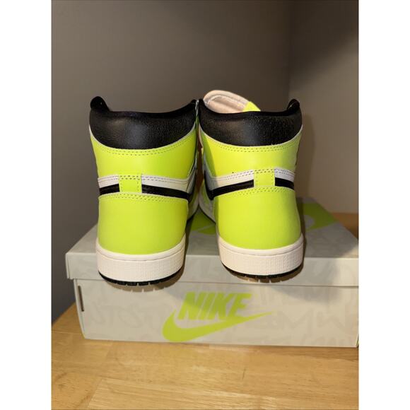 Size 9.5 - Jordan 1 Retro High OG Visionaire main image 7